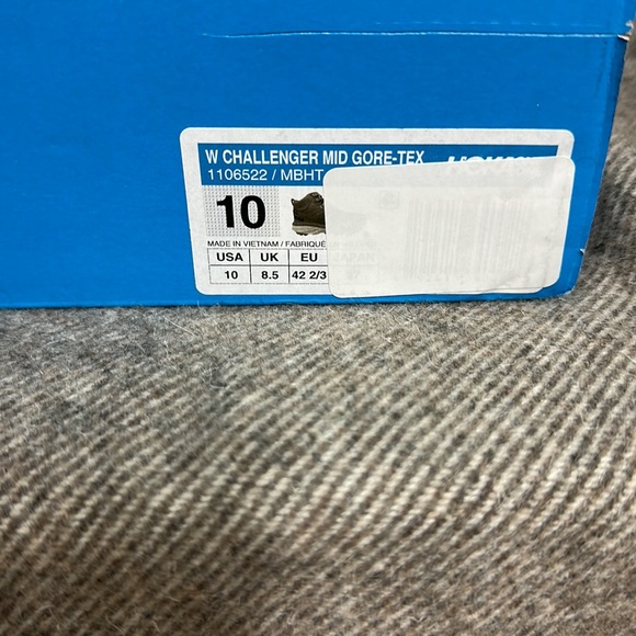 Hoka One One Challenger Gray Running Hiking Shoes High Tops Sz 10 Med (B, M) NWT - Picture 7 of 7